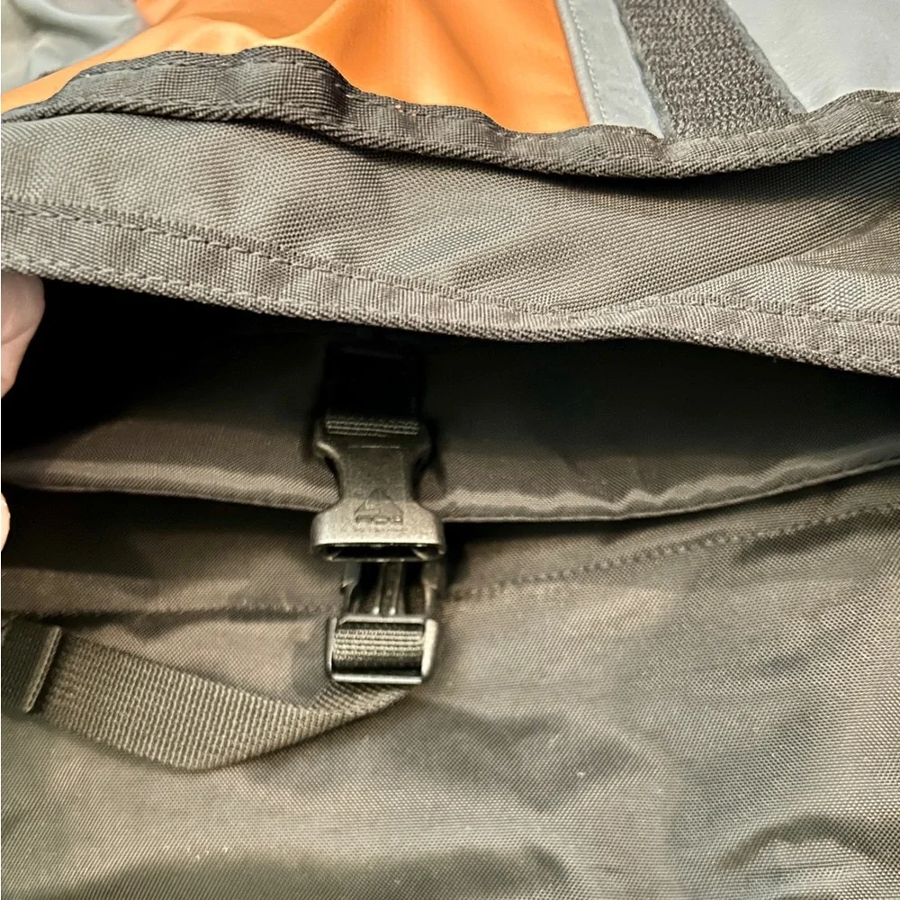 Y2K Nike ACG Tech Messenger Bag ~ Rare Early 2000s
